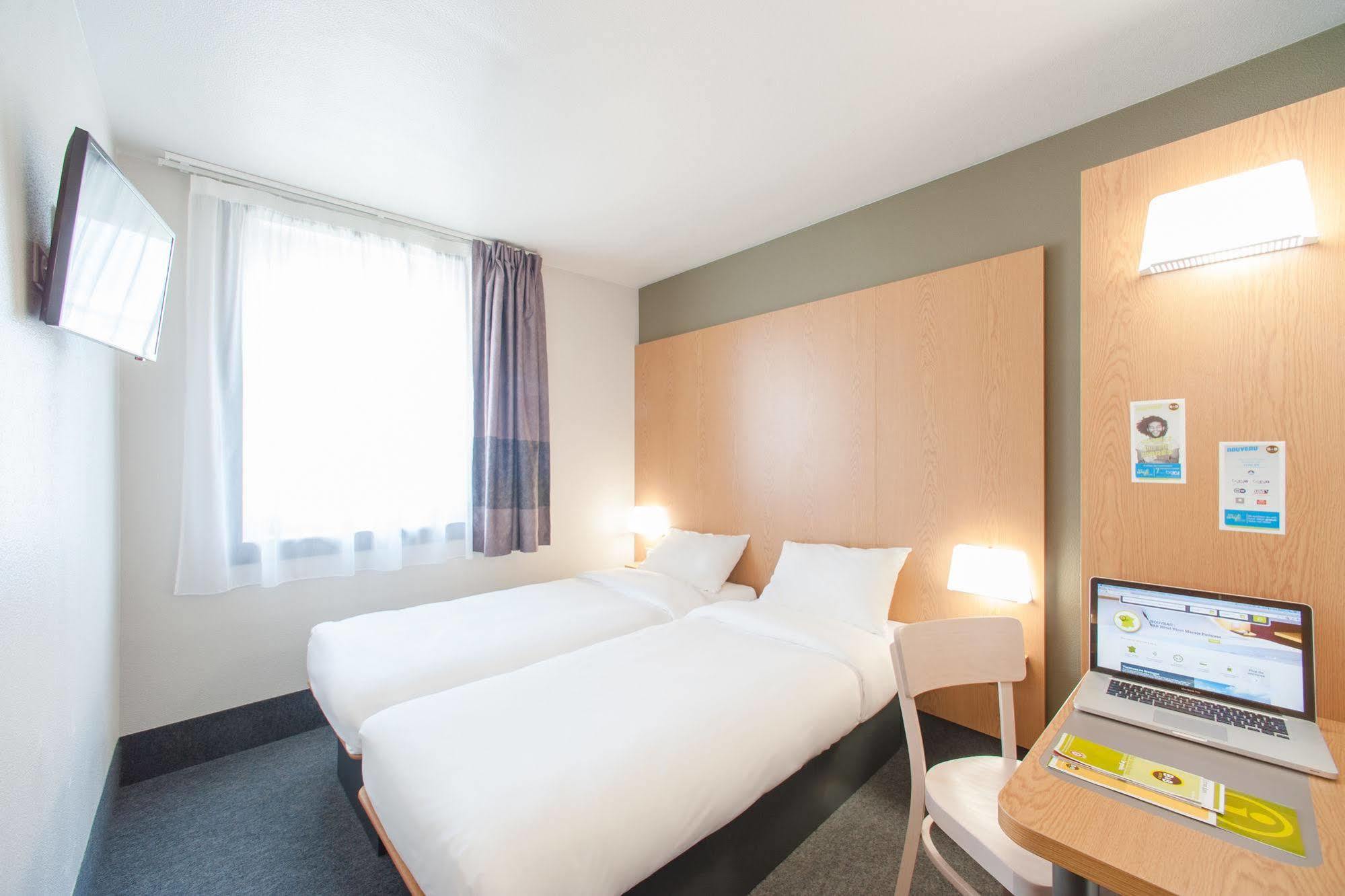 B&B Hotel Montlhery Линас Экстерьер фото