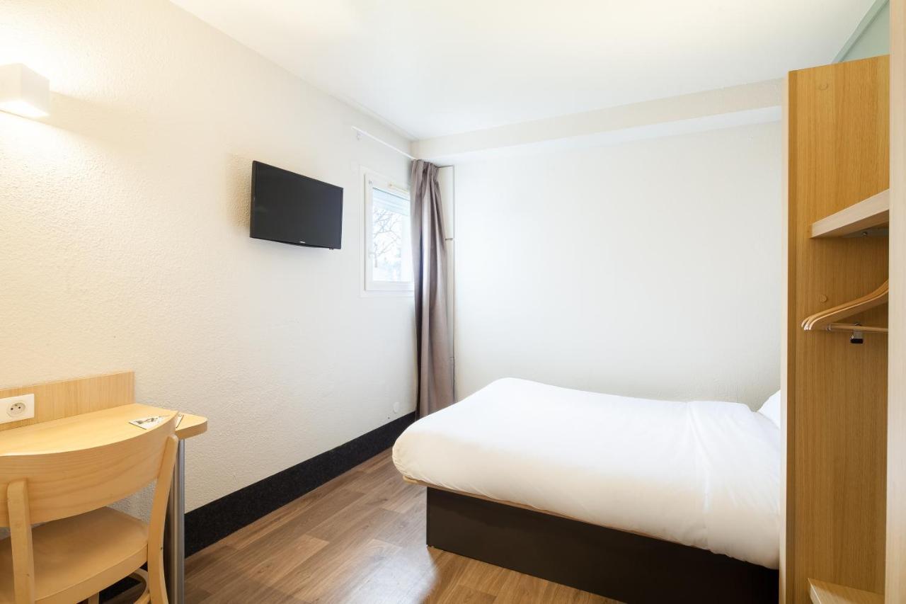 B&B Hotel Montlhery Линас Экстерьер фото