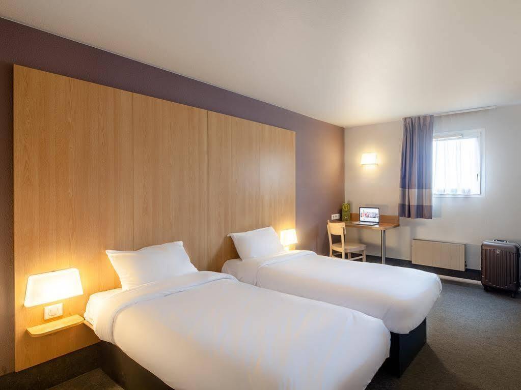 B&B Hotel Montlhery Линас Экстерьер фото